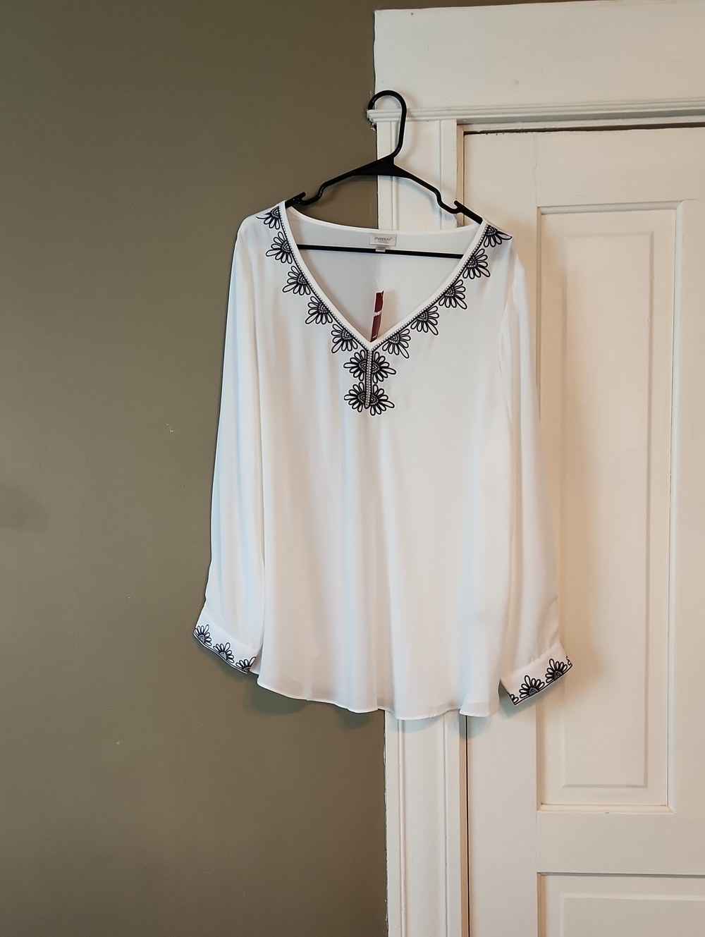 Avenue White V-Neck Tunic with Black Embroidered Trim